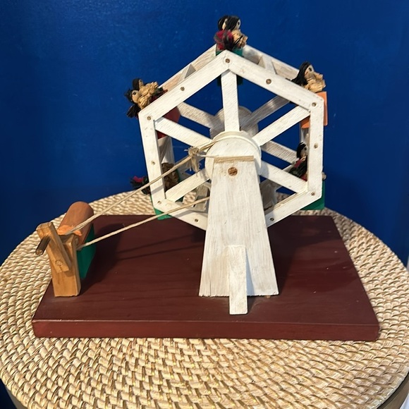 Vintage Hand Made Folk Art Wooden Hand Crank Moveable Ferris Wheel Toy - Picture 4 of 6